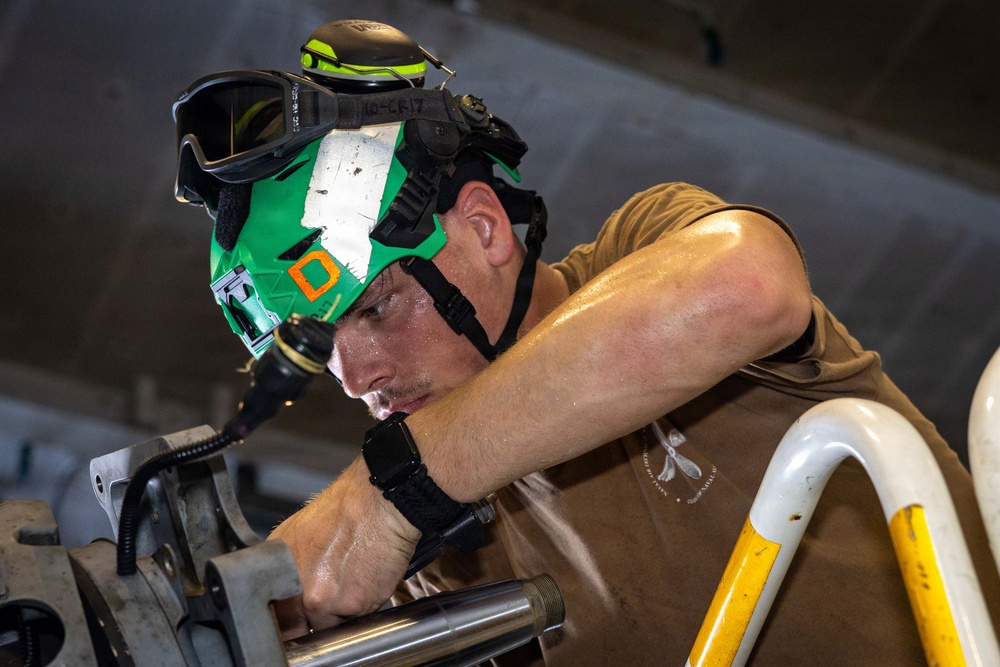 Aircraft Maintenance Aboard USS George H.W. Bush (CVN 77)