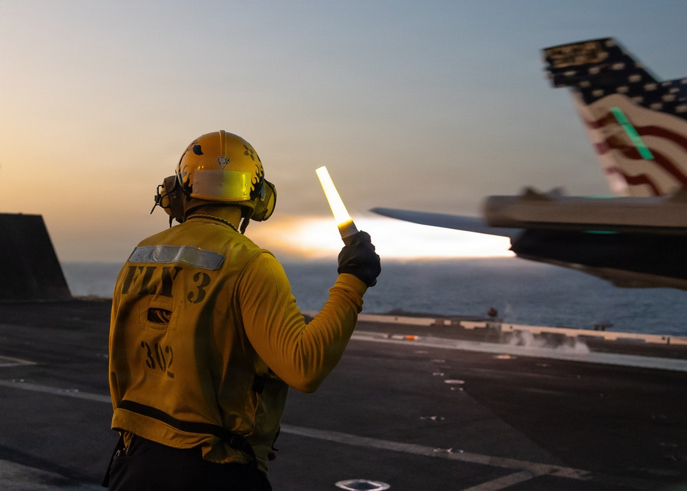 Flight Operations Aboard USS George H.W. Bush (CVN 77)