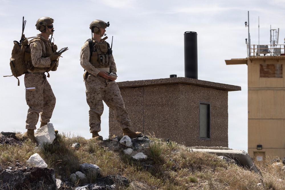 Marines coordinate close air support during Exercise Garnet Rattler
