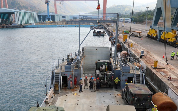 Port of Agila Equipment Upload during Seaport of Debarkation (SPOD) Operations