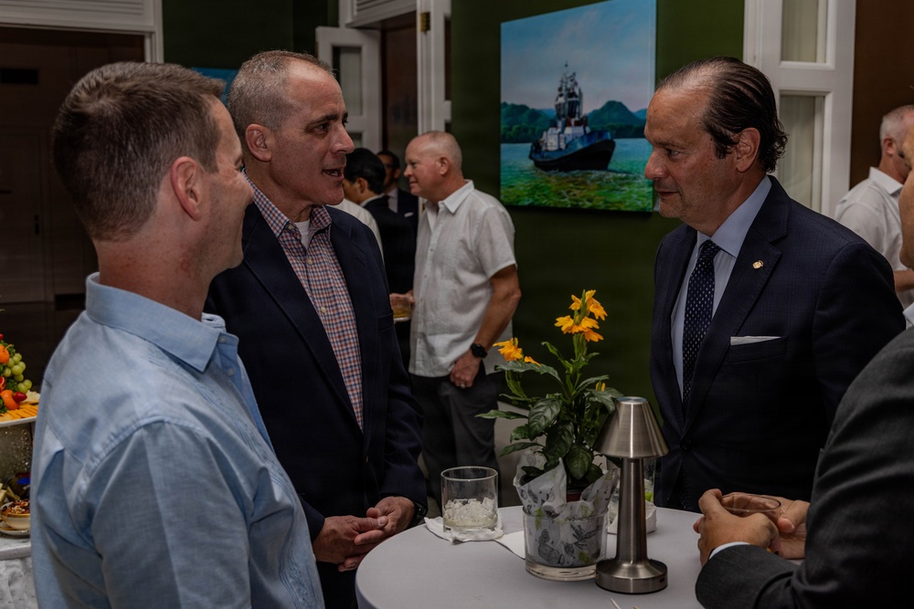 General Capstone joined by the U.S. Ambassador of Panama in Panama City
