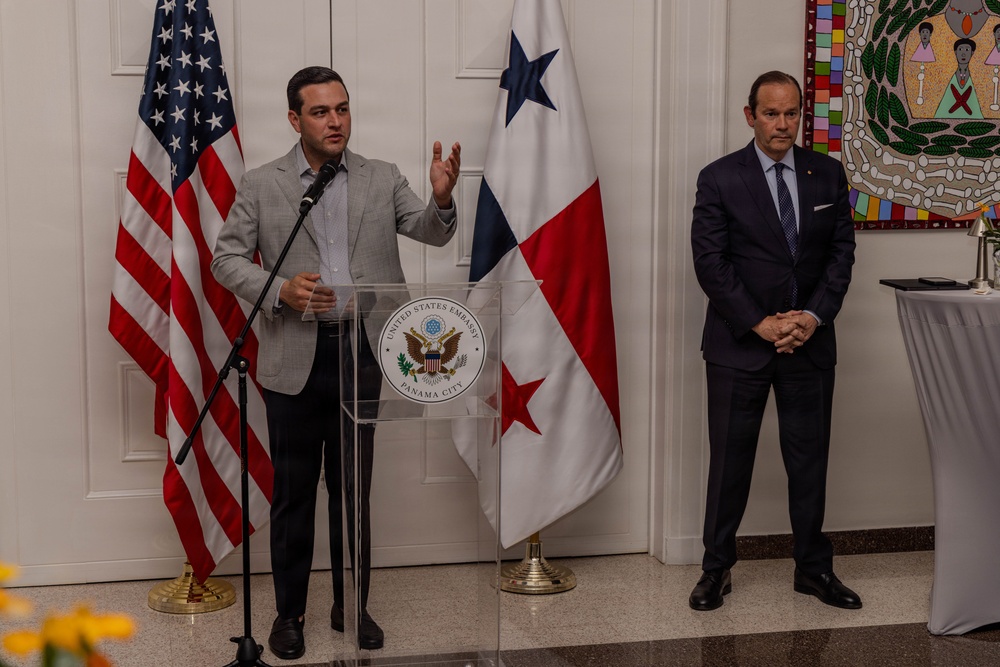General Capstone joined by the U.S. Ambassador of Panama in Panama City