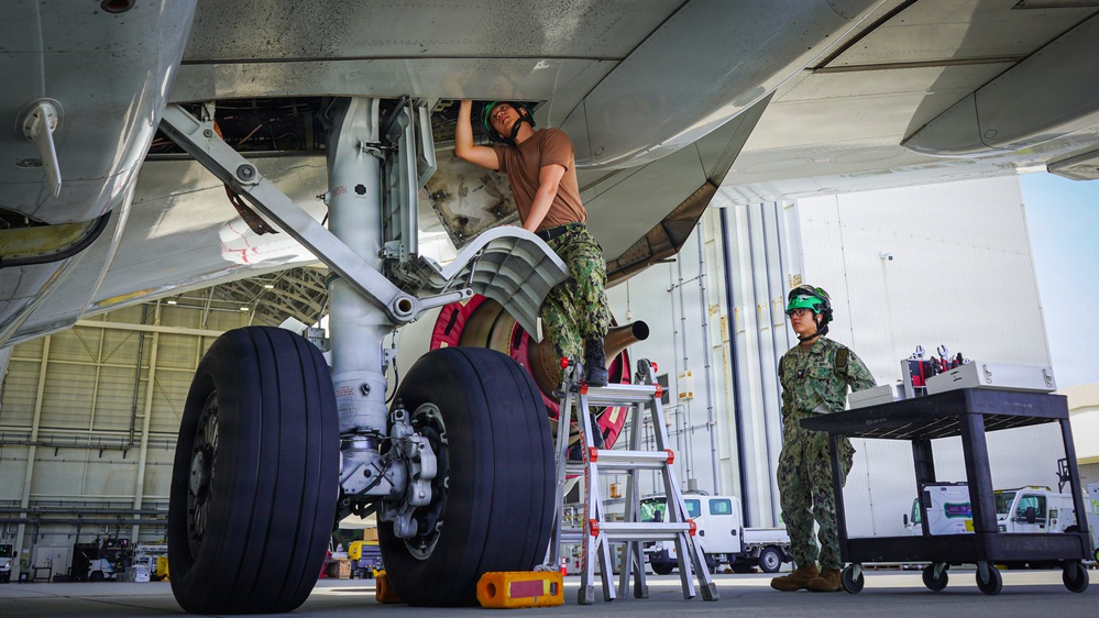 VP-26 Tridents Conduct Routine Maintenance on P-8A Poseidon