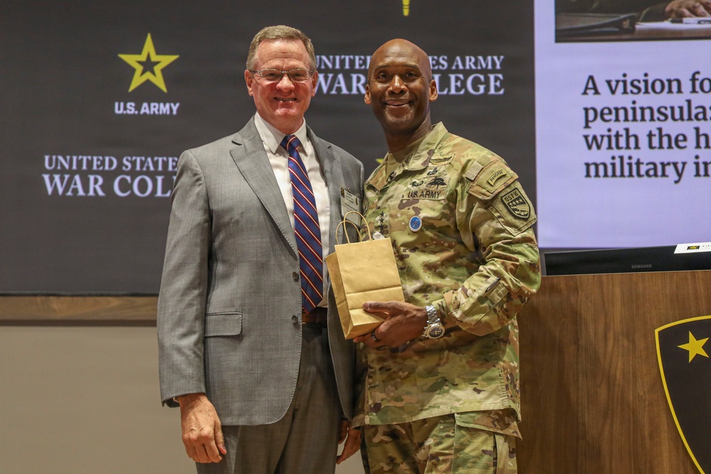 USFK Commander Attends 2026 Strategic Landpower Symposium