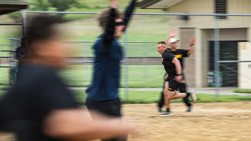 Soldiers of 1ID compete in Victory Week