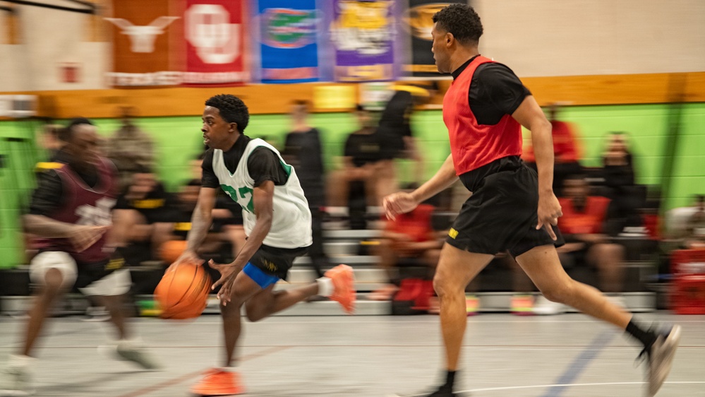 Soldiers of 1ID compete in Victory Week