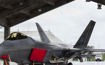 F-22 Raptors arrive at Kadena, strengthen Indo-Pacific airpower