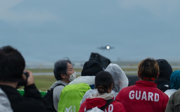 JMSDF-MCAS Iwakuni Friendship Day 2026: CVW-5 Flyover