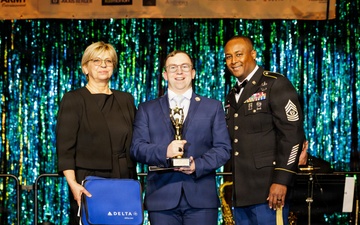 Sgt. Michael Bradle receiving TOPPERs Award
