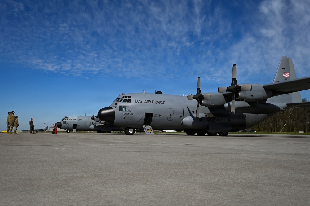 Supply from the sky: U.S., Polish Airmen strengthen Allied airlift capabilities during exercise Hussar Saber 26-1