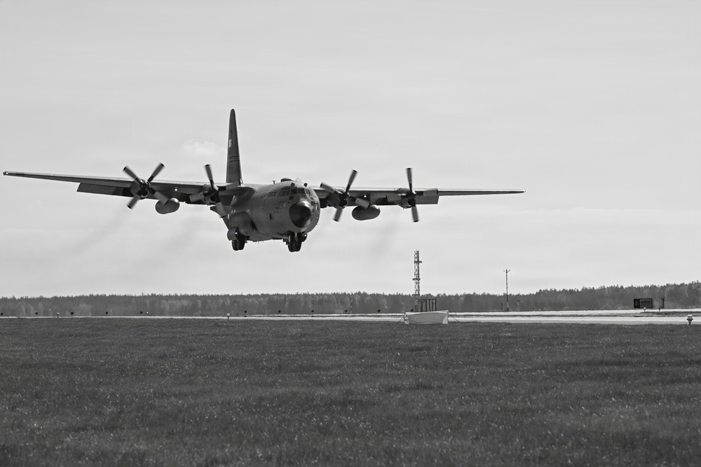 Supply from the sky: U.S., Polish Airmen strengthen Allied airlift capabilities during exercise Hussar Saber 26-1
