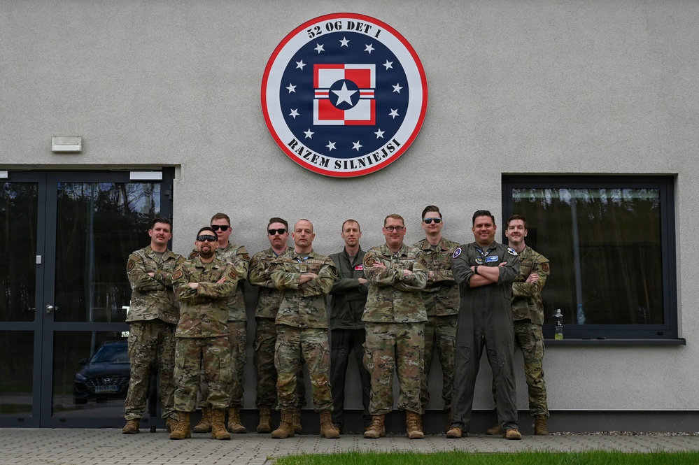 Supply from the sky: U.S., Polish Airmen strengthen Allied airlift capabilities during exercise Hussar Saber 26-1