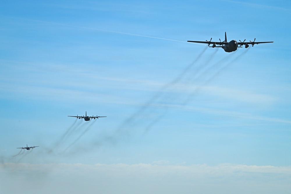 Supply from the sky: U.S., Polish Airmen strengthen Allied airlift capabilities during exercise Hussar Saber 26-1