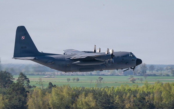 Supply from the sky: U.S., Polish Airmen strengthen Allied airlift capabilities during exercise Hussar Saber 26-1