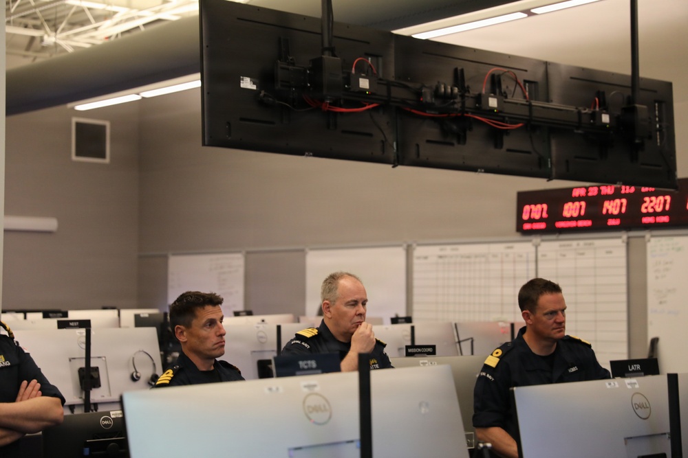 UK Second Sea Lord Visits Chamberlain Hall, Hefti GLOC.