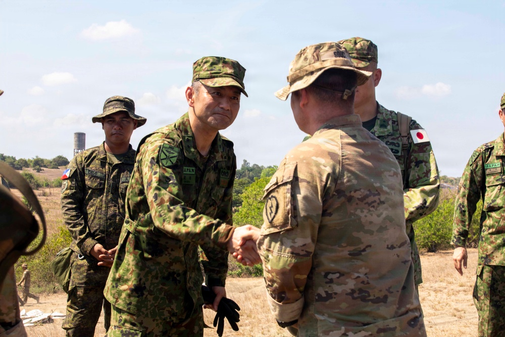 Balikatan 2026: JGSDF Major General Toshikatsu Musha visits 25th ID mortar firing point during a live fire exercise in the Philippines
