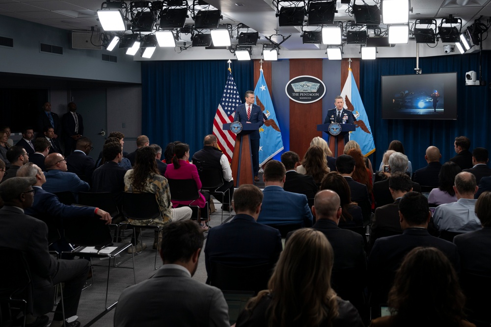 SW, CJCS Conduct Presser
