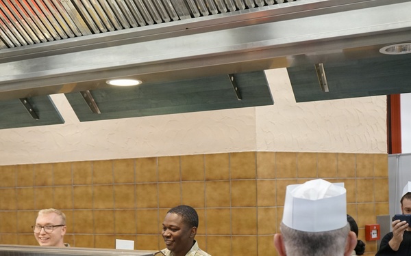 Service members enjoy celebrity chef culinary experience at Garrison Wiesbaden