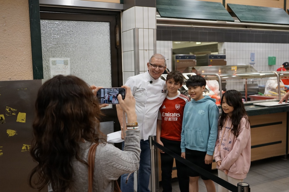 Service members enjoy celebrity chef culinary experience at Garrison Wiesbaden