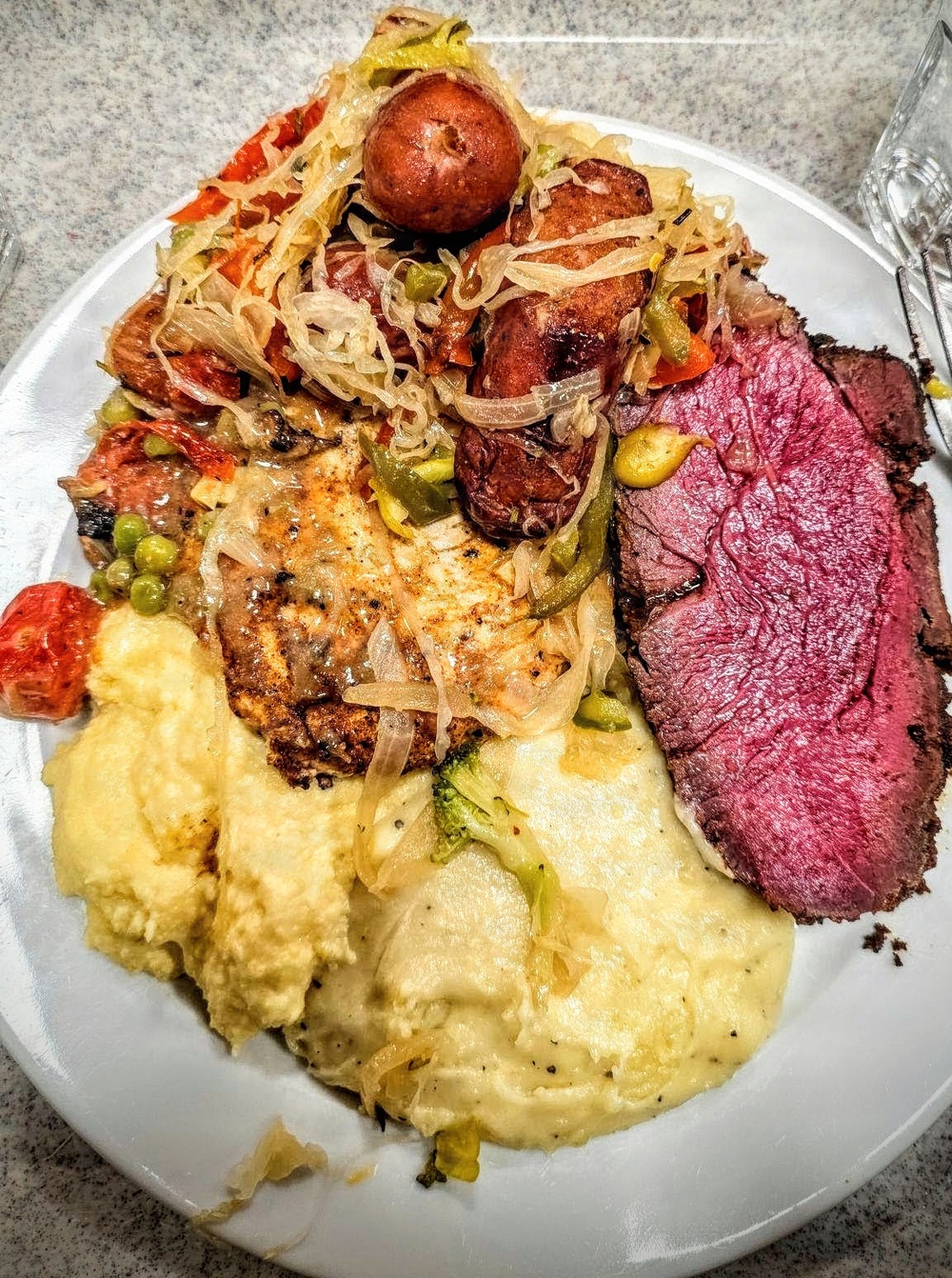 Service members enjoy celebrity chef culinary experience at Garrison Wiesbaden