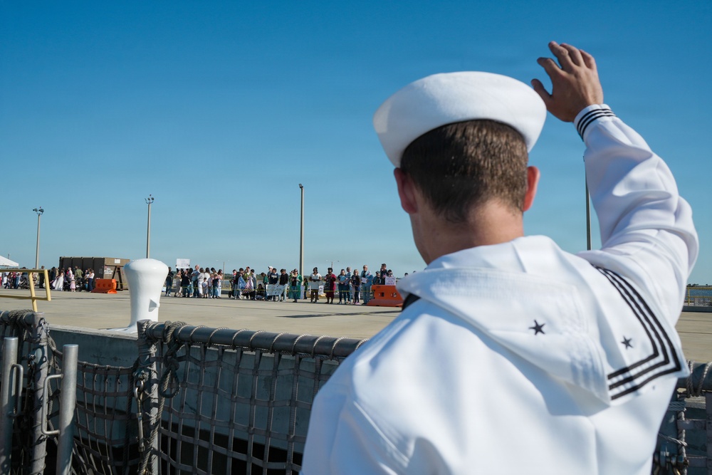 USS Wichita Returns to Naval Station Mayport