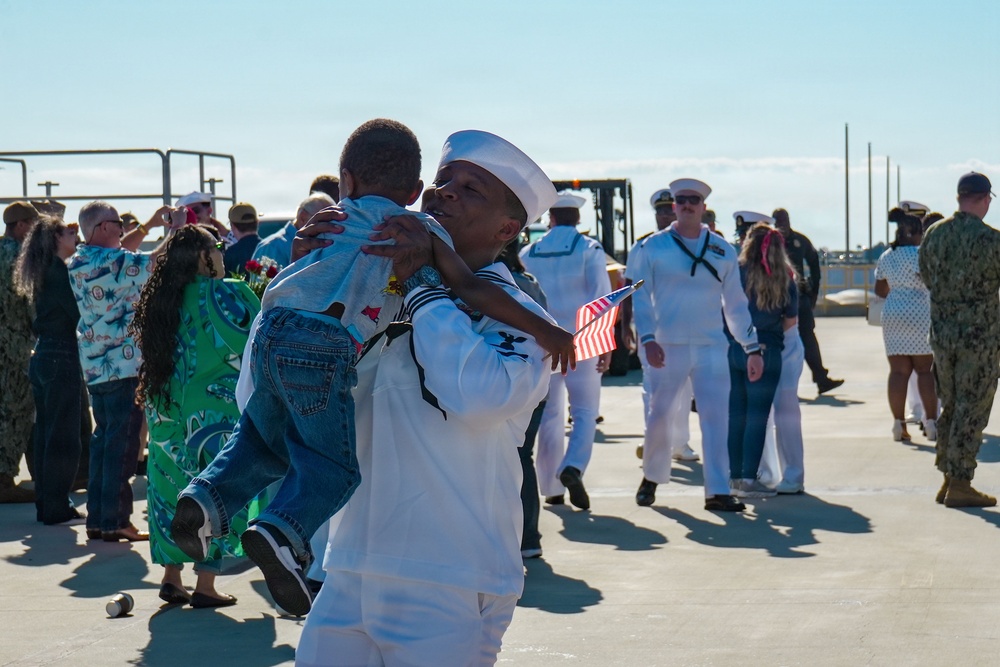 USS Wichita Returns to Naval Station Mayport