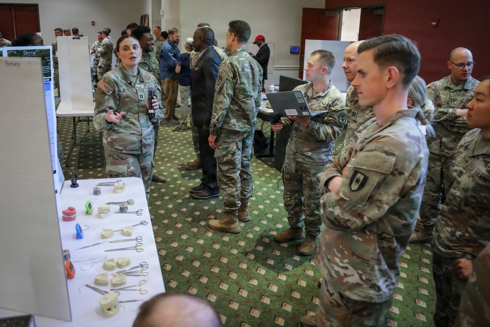 Fort Campbell DENTAC Hosts Symposium
