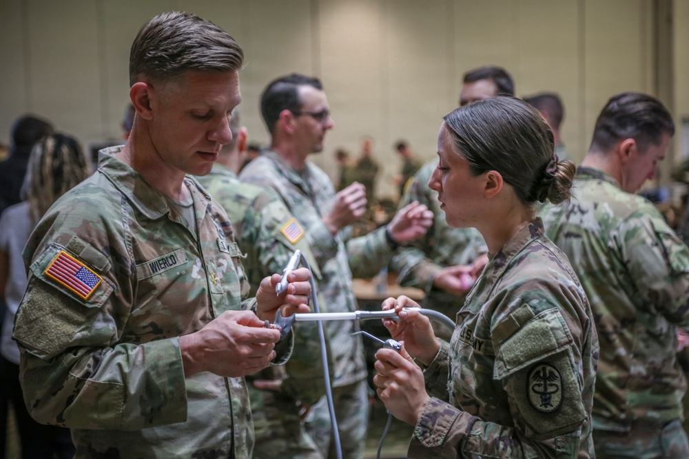 Fort Campbell DENTAC Hosts Symposium