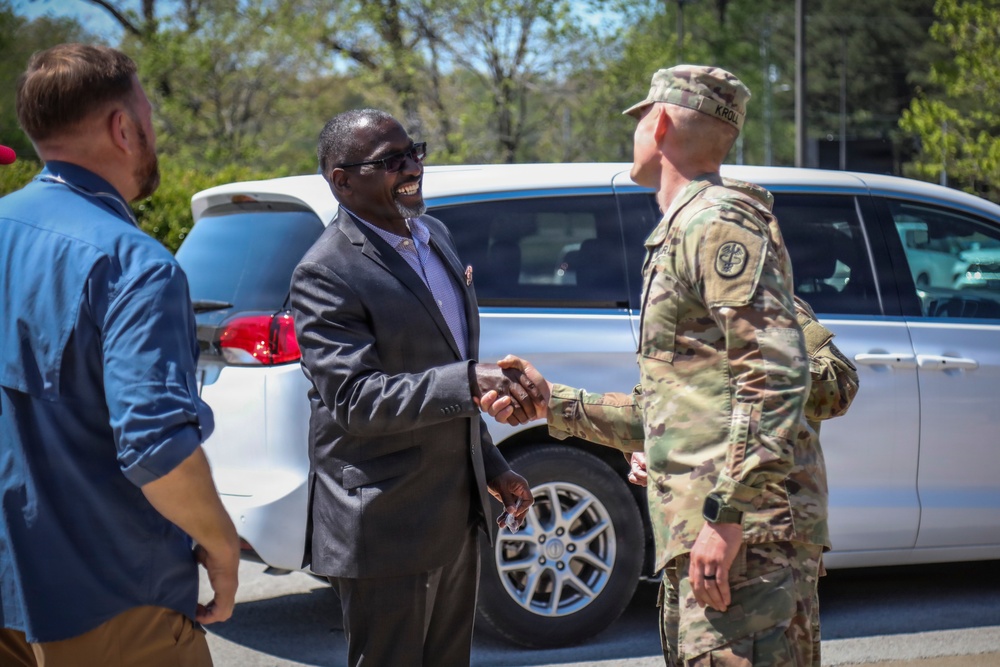 Former Army Surgeon General visits BACH, engages leaders and staff