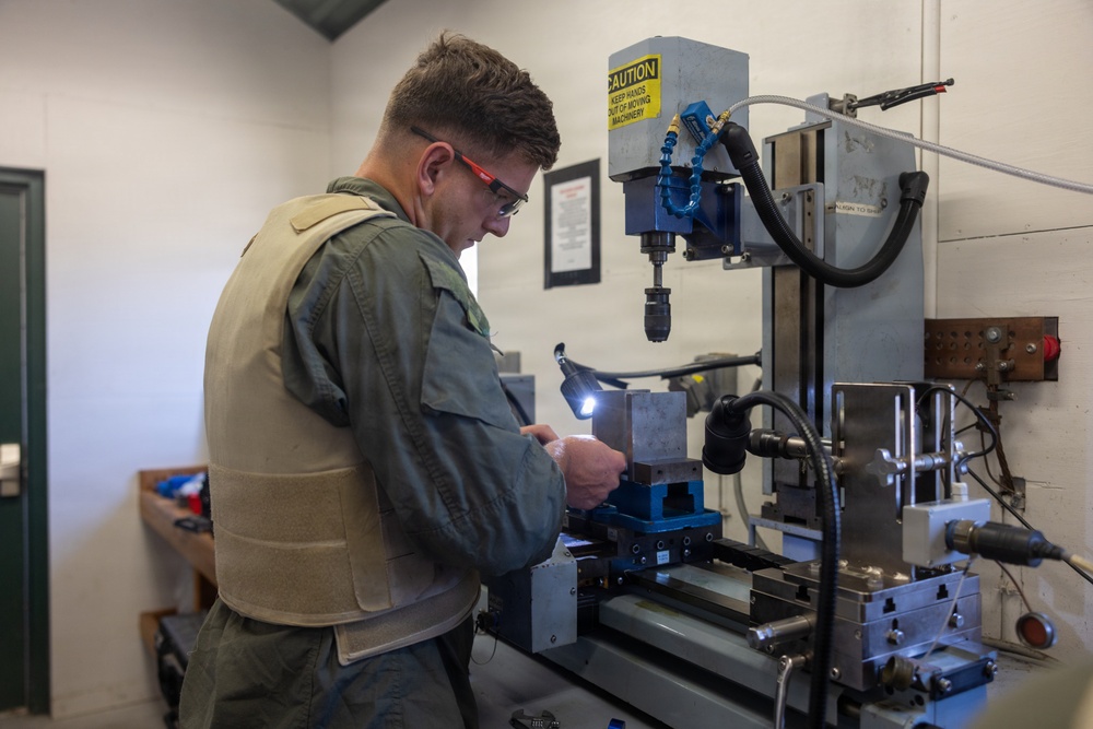 7th ESB EOD technicians participate in an exploitation range