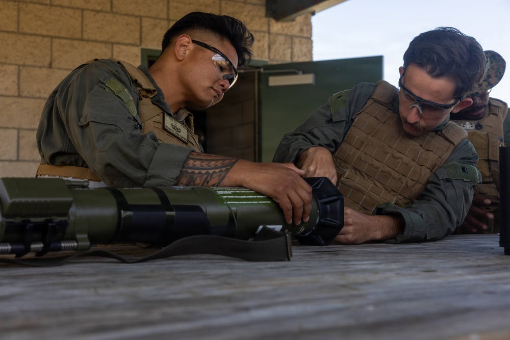 7th ESB EOD technicians participate in an exploitation range