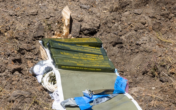 7th ESB EOD technicians participate in an exploitation range