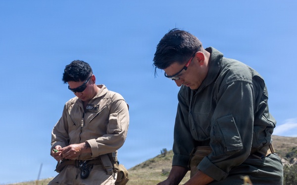 7th ESB EOD technicians participate in an exploitation range