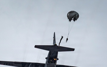 10th SFG(A) conduct Nighttime Airborne Operations During Ivy Mass