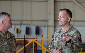 19th AF Command Team visits 908th FTW