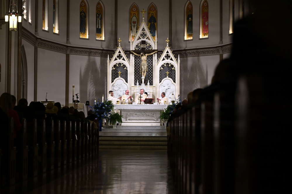 DCNG Commanding General attends Blue Mass