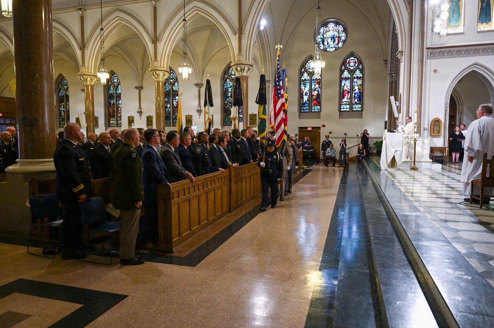 DCNG Commanding General attends Blue Mass