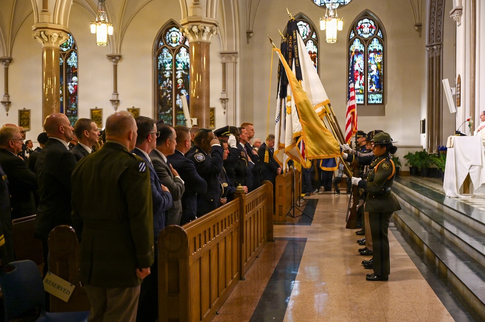 DCNG Commanding General attends Blue Mass