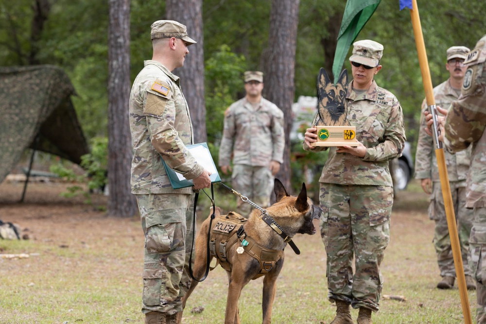 Military Working Dog EErek recognized for exceptional career