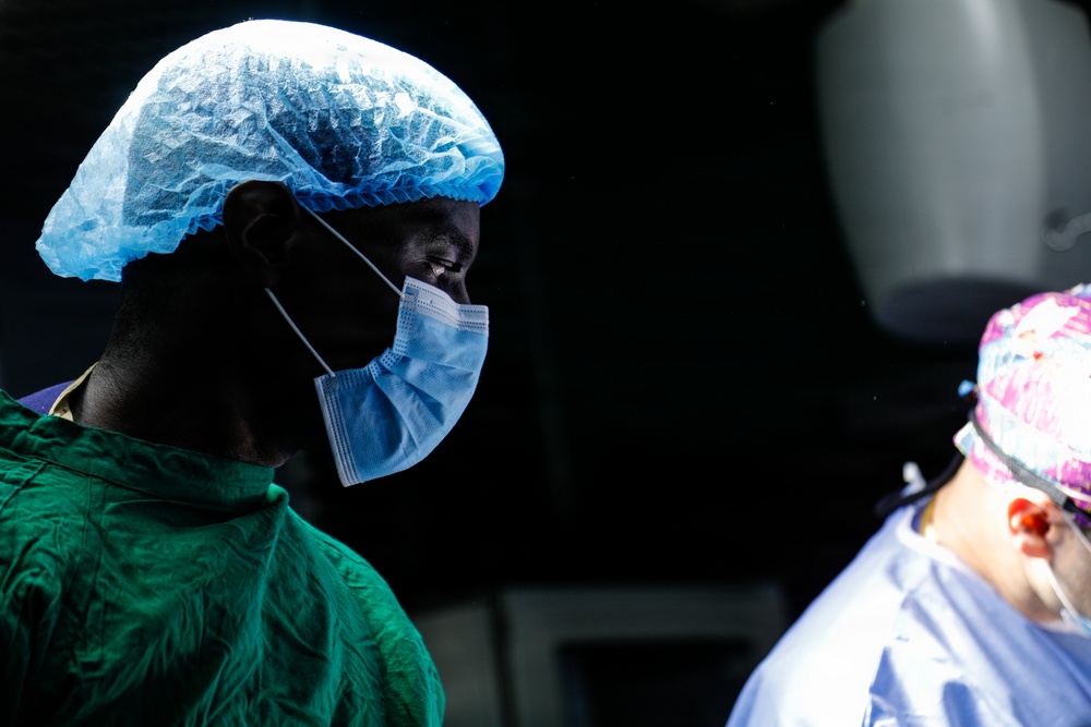 US, Ghana perform surgeries during AL26 MEDREX