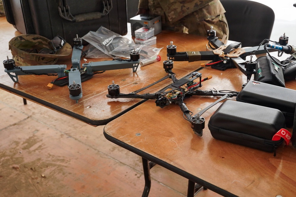 Drone building and tracking
