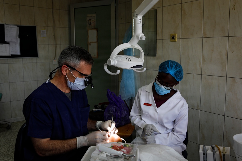 US, Ghana treat dental patients during AL26 MEDREX