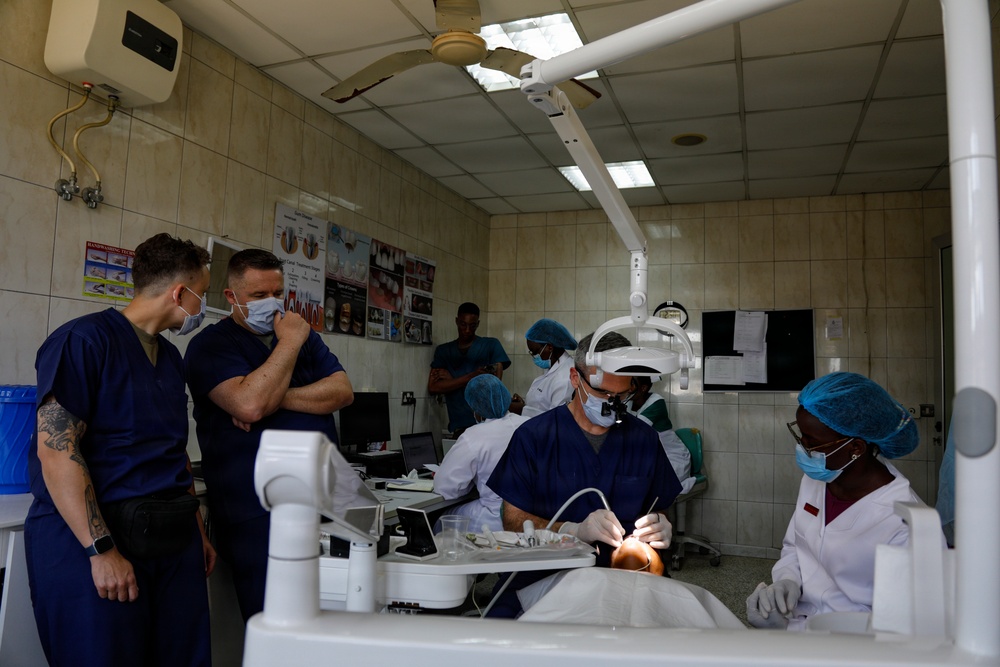 US, Ghana treat dental patients during AL26 MEDREX