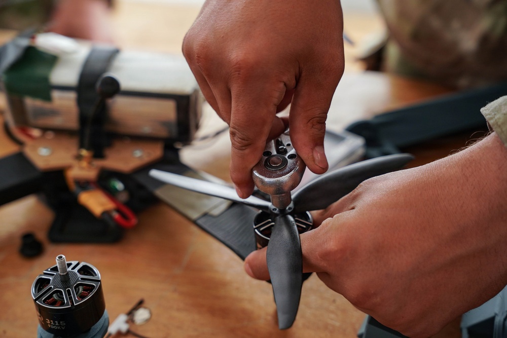 Drone building and tracking