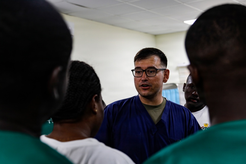 US teach basic life support to Ghana EMT trainees during AL26