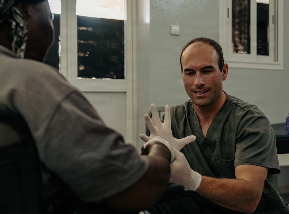 US Army physical therapists build readiness during MEDREX in Senegal