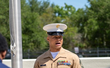 RS Jacksonville Commanding Officer Administers Oath of Enlistment