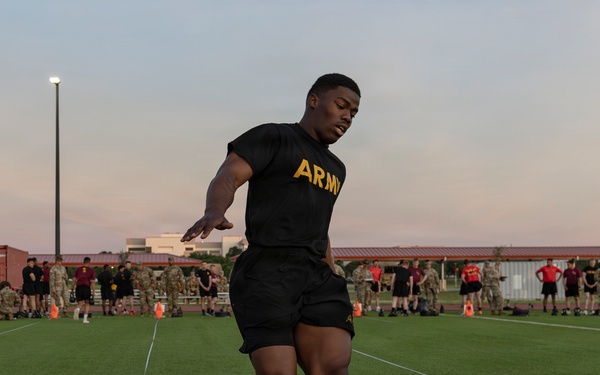 FCoE Hosts Gen. Raymond T. Odierno Best Redleg Competition