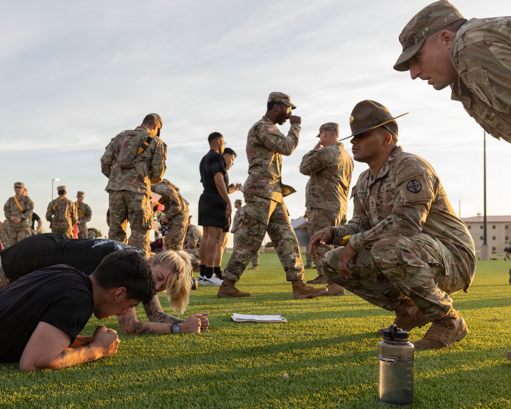 FCoE Hosts Gen. Raymond T. Odierno Best Redleg Competition