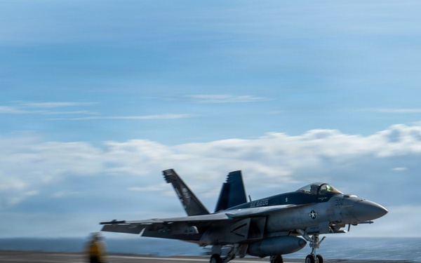 Ike conducts flight deck certification in the Atlantic Ocean